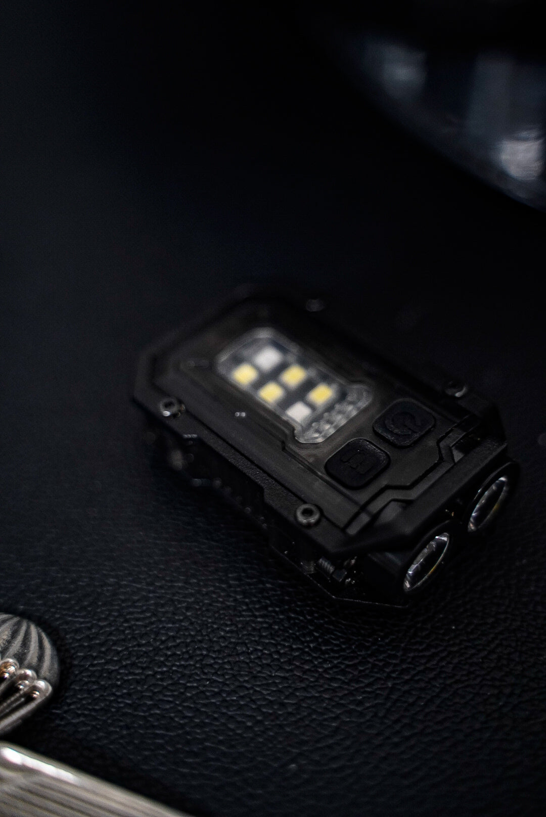 Torcia Led Multiuso (Lampeggiante Rosso/Blu)