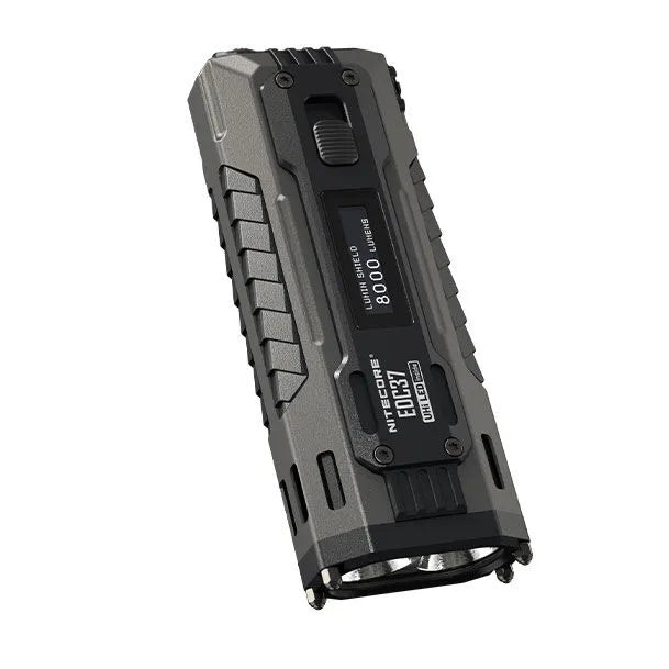 Nitecore - EDC37 - 8000 Lumens, 420 metri, Batteria 8000mAh, Ricarica USB-C - Torcia Tattica a LED