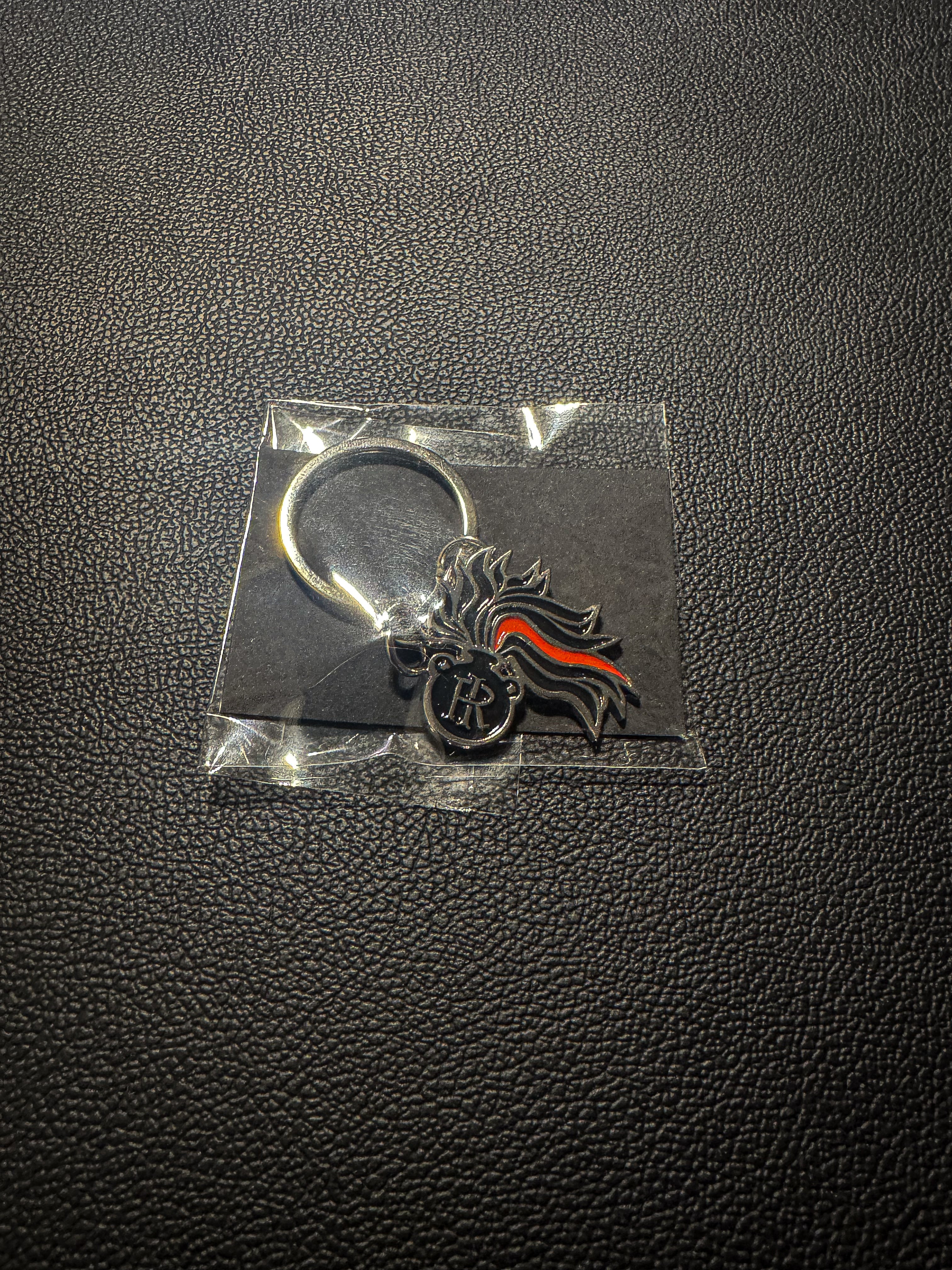 Portachiavi fiamma Carabinieri in metallo